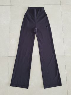 (Kategori: ) berada di . Dikirim oleh declutterindonesia (ID iklan 1373347538, Gambar 1). Deskripsi: .