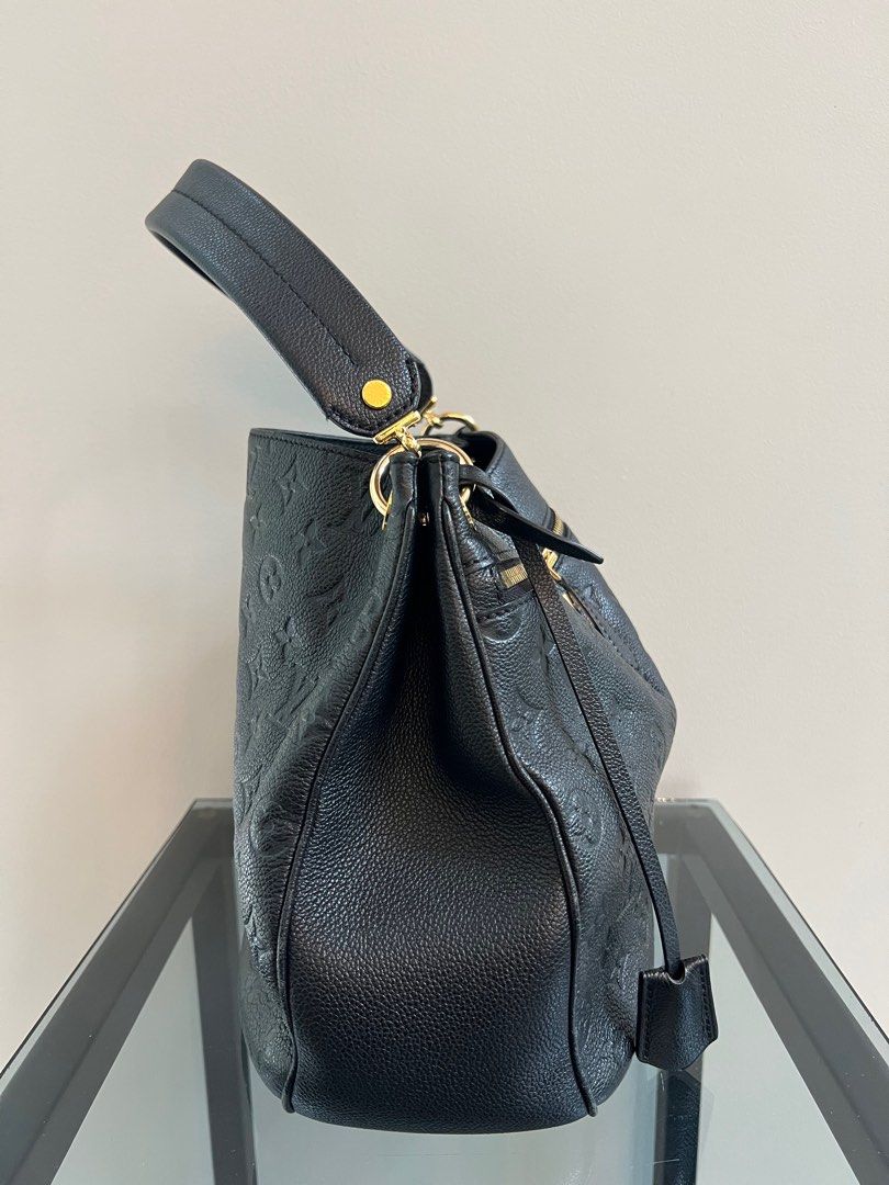 Louis Vuitton Black Monogram Empreinte Spontini (Category: Luxury Bags & Wallets) located in Quezon City. Submitted by hollaashopp (Listing ID 1373341079, Image 3). Description: Complete inclusions 9/10 condition With long strap Shoulder bag .