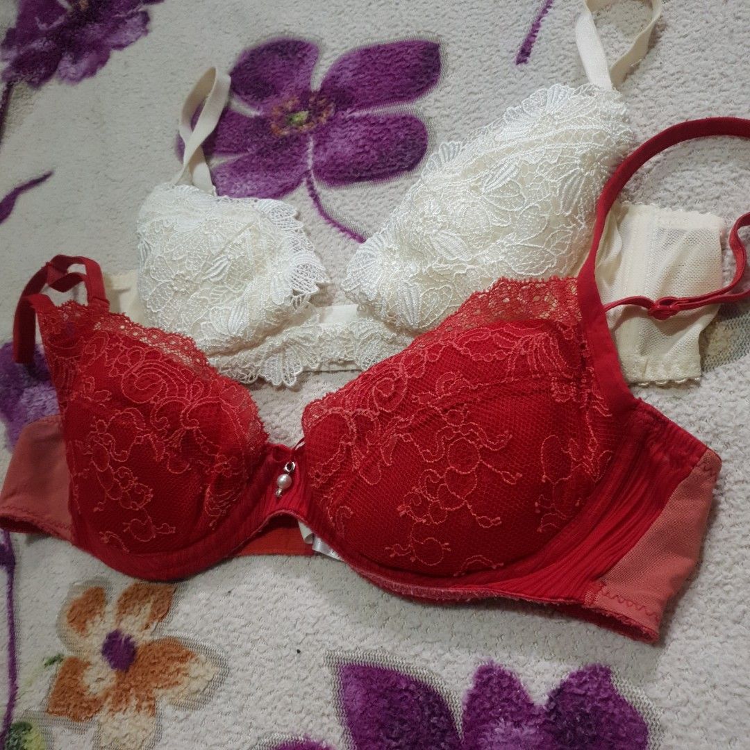 Marie Jo, Peach John Japam brand bras bundle (Category: Undergarments & Loungewear) located in Makati City. Submitted by marizelsclosetdeclutter (Listing ID 1373236858, Image 3). Description: All size 32A. With underwire, regular pad, and adjustable straps. Preloves ng anak ko. All branded from Japan. Super tibay and nice to wear. As is, what you see is what you get. No issue. Get all for 218 n lang. -declutter.