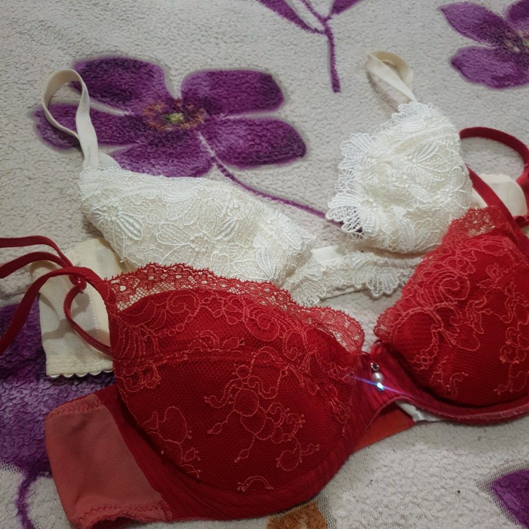 Marie Jo, Peach John Japam brand bras bundle (Category: Undergarments & Loungewear) located in Makati City. Submitted by marizelsclosetdeclutter (Listing ID 1373236858, Image 2). Description: All size 32A. With underwire, regular pad, and adjustable straps. Preloves ng anak ko. All branded from Japan. Super tibay and nice to wear. As is, what you see is what you get. No issue. Get all for 218 n lang. -declutter.