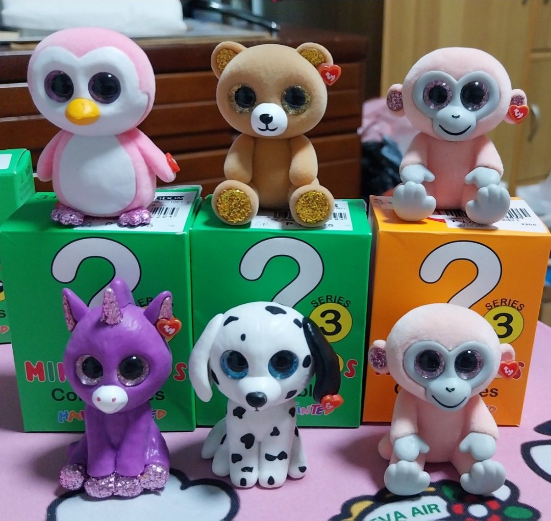 Mini Boos (Category: Designer & Blind Box Toys) located in Paranaque City. Submitted by shellatan21 (Listing ID 1373344866, Image 2). Description: For Mini Boos collectors, you may trade your duplicates...or just buy for P100 each..