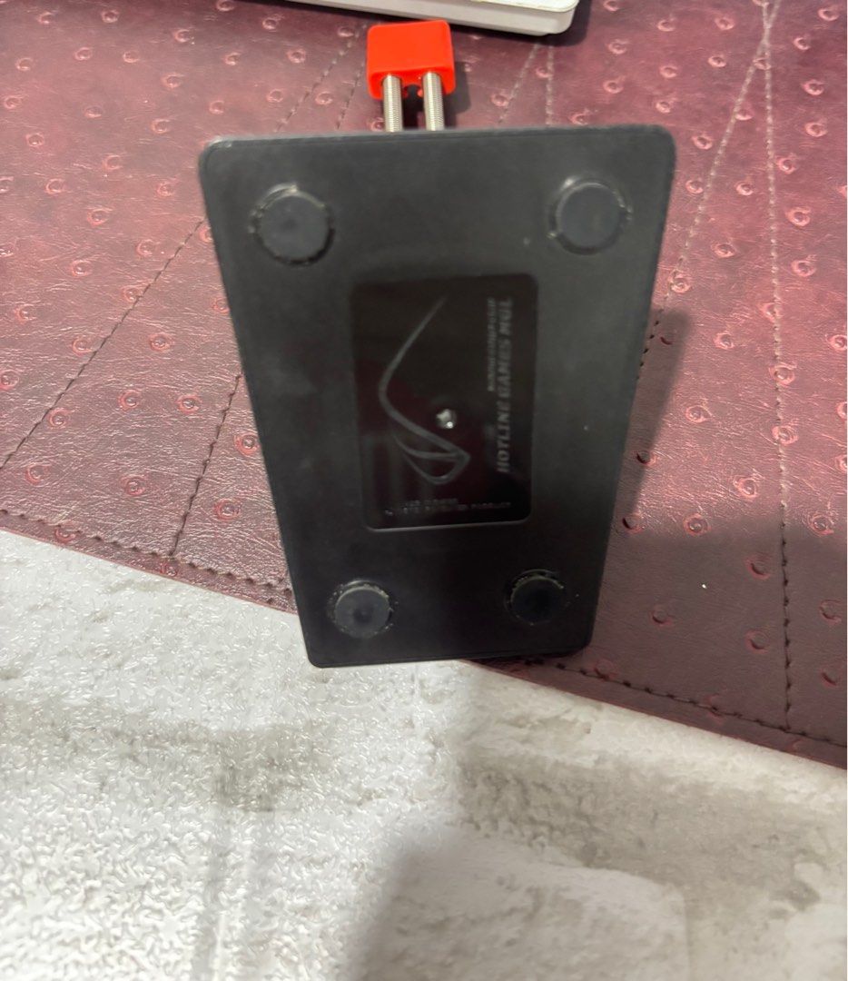 Mouse Bungee (Category: Mouse & Mousepads) located in Kota Samarahan. Submitted by mohdwisy9977 (Listing ID 1373349607, Image 2). Description: mouse bungee for wired mouse.