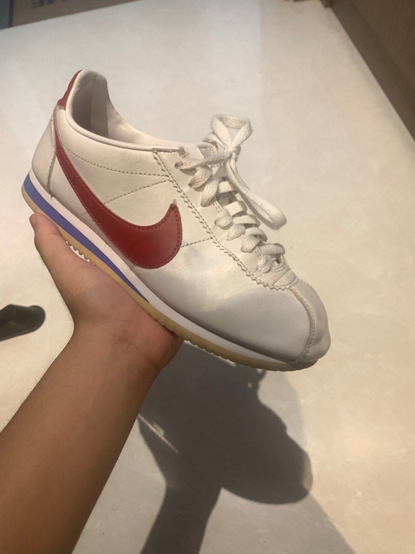 Nike Cortez (Category: Sneakers) located in Singapore. Submitted by bloxcraft (Listing ID 1373305280, Image 1). Description: wore it a few times no box .