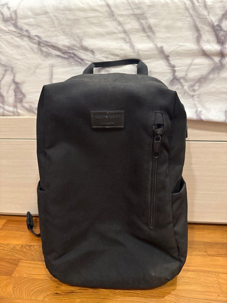 PACSAFE UNISEX QUICKSILVER X PACSAFE 25L ANTI-THEFT BACKPACK BLACK