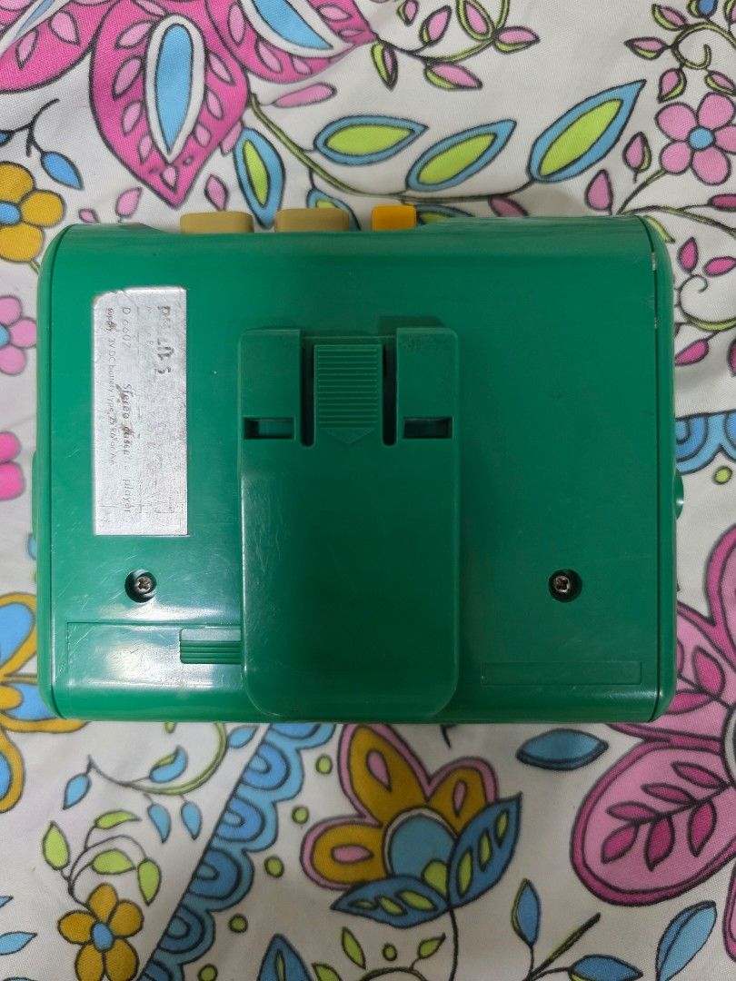 Panasonic Cassette Player (Category: Portable Music Players) located in Caloocan City. Submitted by chorky28 (Listing ID 1373290450, Image 3). Description: Working ✅️ Crackling sound when volume knob is adjusted.