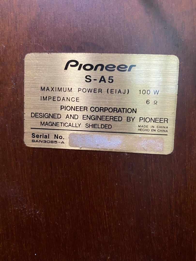 Pioneer S-A5 Speaker System (Category: Soundbars, Speakers & Amplifiers) located in Singapore. Submitted by made_in_sgp (Listing ID 1373246931, Image 3). Description: Pioneer A5 Speaker System.