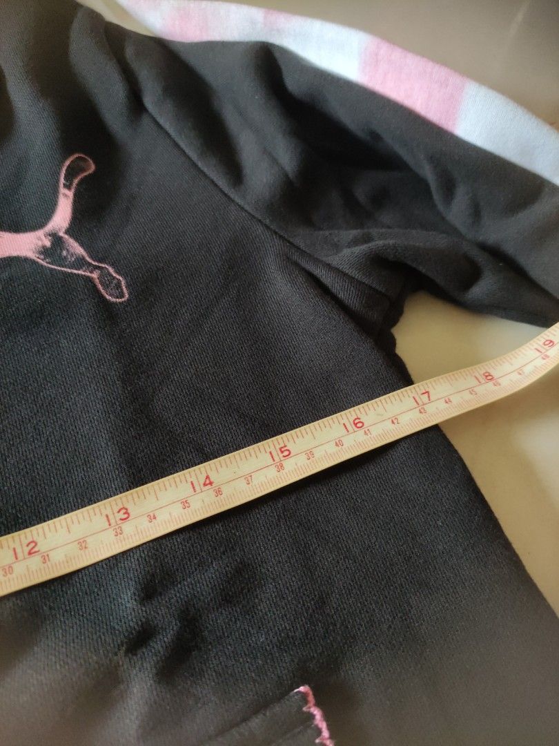 Puma Jacket (Category: Babies & Kids Fashion) located in Singapore. Submitted by youmechung (Listing ID 1373283742, Image 2). Description: Size US Small Deal at 730532 or Woodlands South MRT15.
