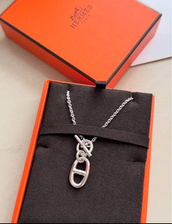 (Kategori: ) berada di . Dikirim oleh brandedboutique_luxury (ID iklan 1373368169, Gambar 1). Deskripsi: .