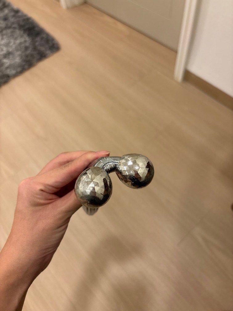 Refa (Category: Face Care) located in Singapore. Submitted by joyjoylll (Listing ID 1373366368, Image 2). Description: Like new refa Bought for S$330.