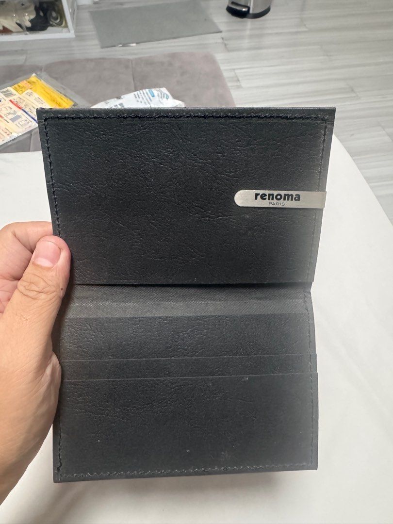 Renoma Card holder (Category: Wallets & Card Holders) located in Valenzuela. Submitted by fairythrift (Listing ID 1373325712, Image 3). Description: Renoma Card Wallet In Pristine Condition.