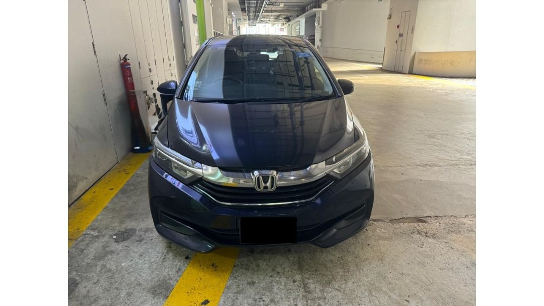 RENTAL FROM $55++++ (Category: Car Rental) located in Singapore. Submitted by econcar (Listing ID 1373276132, Image 3). Description: Rental Terms: Min. Duration: 6 Month Age Range: 22 - 70 Min. Driving Exp: 2.0 years Description: Grab/Gojek/Personal usage Car Rental Friendly! 🚘🚘 📑 REQUIREMENTS Minimum 22 Years old 2 years Driving Experience COVERAGE ✔️ Free 24/7 Towing service within Singapore ✔️ Free Repair, Maintenance & Servicing ✔️ Road Ta