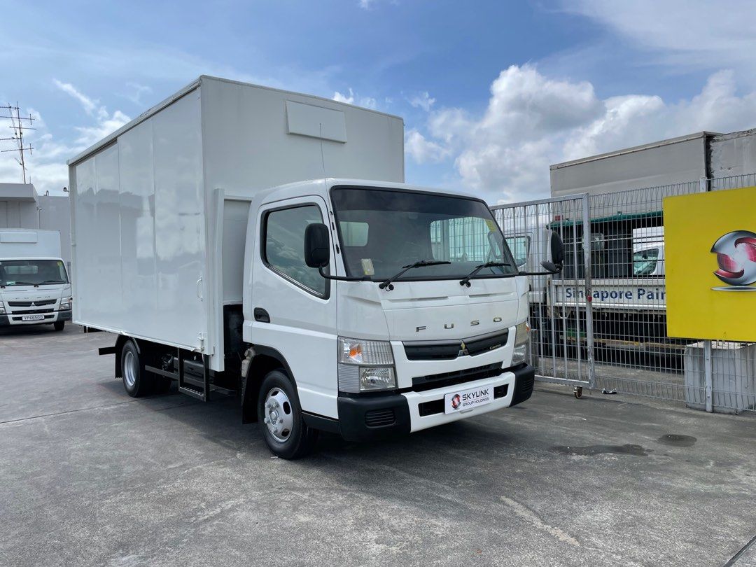 Rental FUSO 14FT Box Lorry628726834732821125