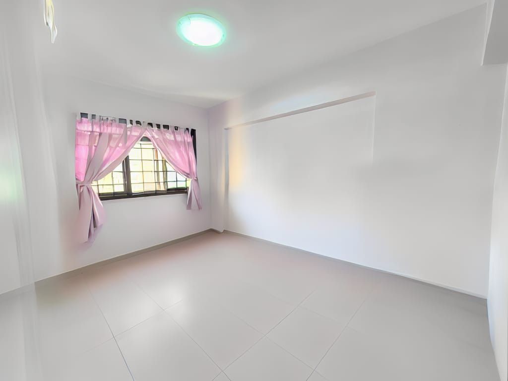 HDB FOR SALE: 5BR, HIGH FLOOR, BIG & SPACIOUS (SEMBAWANG - Blk 484 Admiralty Link)62863073927041111