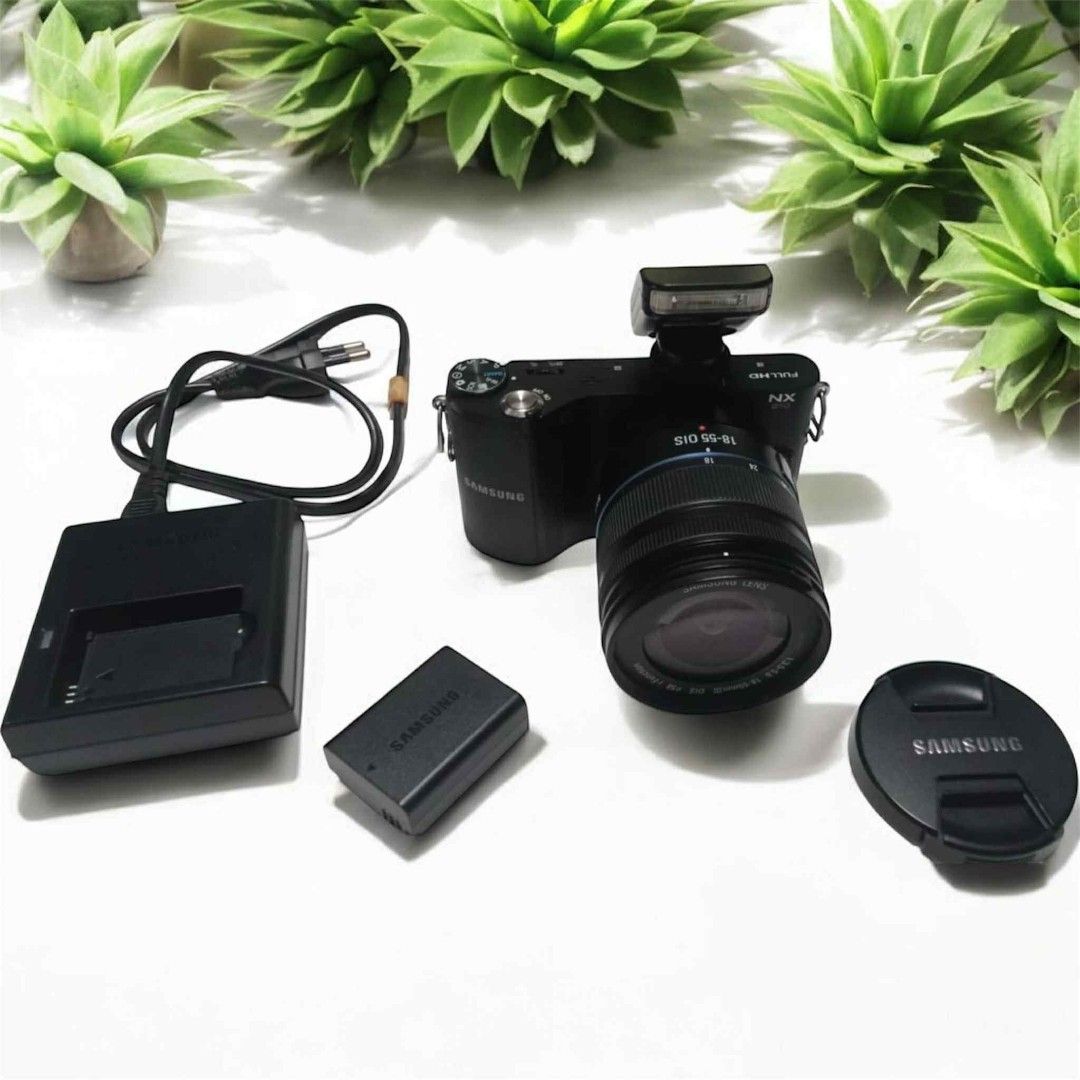 Samsung DSLR Camera (Category: Cameras) located in Antipolo. Submitted by akosimela (Listing ID 1353019014, Image 1). Description: For Sale DSLR Camera Read carefully ! (Ugaliin magbasa bago magtanong). Samsung NX210 Mirrorless Digital Camera (Black) Second-hand,/Preloved, minimal flaws but doesn't affect the performance as camera.SD CARD NOT INCLUDED. Lady owner RFS: Need cash OPEN TO NEGO FOR SURE BUYERS Camera specifications: 20.3 Mp Image Cap
