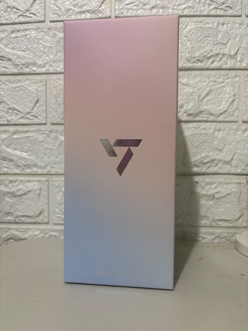 Seventeen Caratbong Version 3 (Category: K-Wave Merchandise) located in Quezon City. Submitted by cherry_hailey (Listing ID 1373314143, Image 1). Description: Original bought in Kpop Merch official store online.