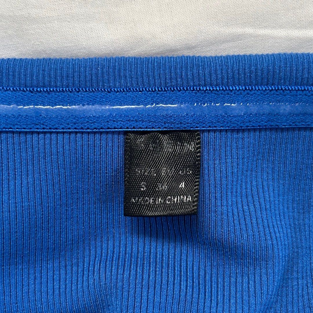 Shein Blue Tube Top (Category: Sleeveless) located in Cavite. Submitted by kydeclutter (Listing ID 1373346251, Image 3). Description: - Worn twice only - The perfect blue tube top! - Super nice paired with white pants.