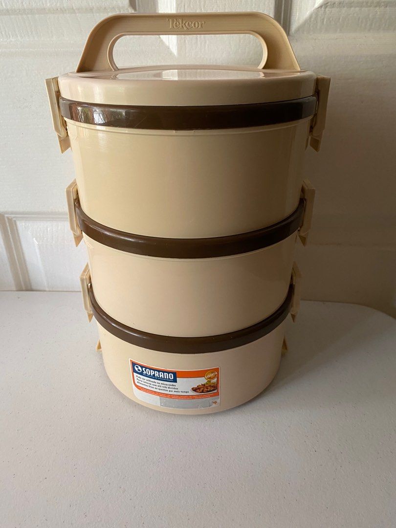 Soprano Tekor Lunch Box/ Bento box Brazil (Category: Food Organization & Storage) located in Dasmarinas. Submitted by ChloeCharles (Listing ID 1373260974, Image 1). Description: Made in Brazil Big 3 layers with dividers The most traditional and popular lunch box on the market, meeting your needs in the right measure. Widely used in school or office settings, picnics & camping. .