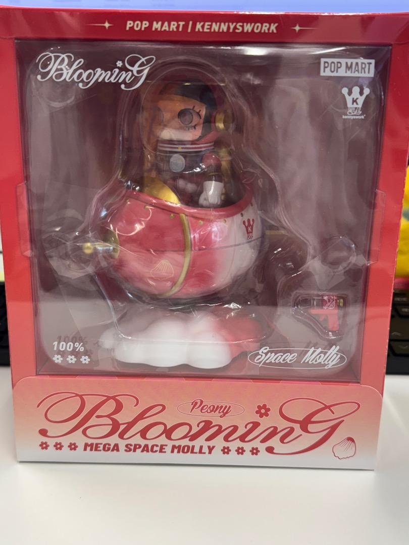 MEGA Space Molly 100% Blooming Series Peony Figurine - 绽放