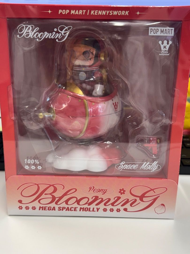 Pop Mart | MEGA SPACE MOLLY 100% Blooming-Peony (China