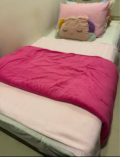 (Category: ) located in . Submitted by ajbean (Listing ID 1370519475, Image 1). Description: .