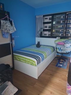 (Category: ) located in . Submitted by watermelon0703 (Listing ID 1373336469, Image 1). Description: .