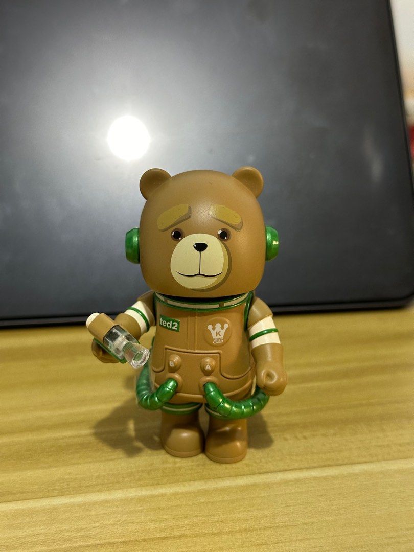 Ted Space Molly 100% (Category: Designer & Blind Box Toys) located in Marikina City. Submitted by jonap1 (Listing ID 1373316896, Image 2). Description: No issues/in good condition No box .