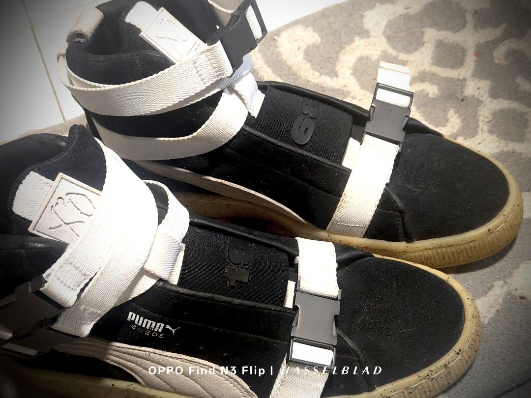 The Weeknd x Puma XO Suede Classic '50th Anniversary' (Category: Sneakers) located in Singapore. Submitted by sad_lil_stitch (Listing ID 1373296841, Image 2). Description: Not used in a while. Fiancé switched to Nike and willing to let go at half the price. meetups only..