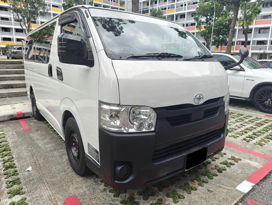 Toyota Hiace AUTO with REAR AIRCON. LOW DEPOSIT62886405447554116