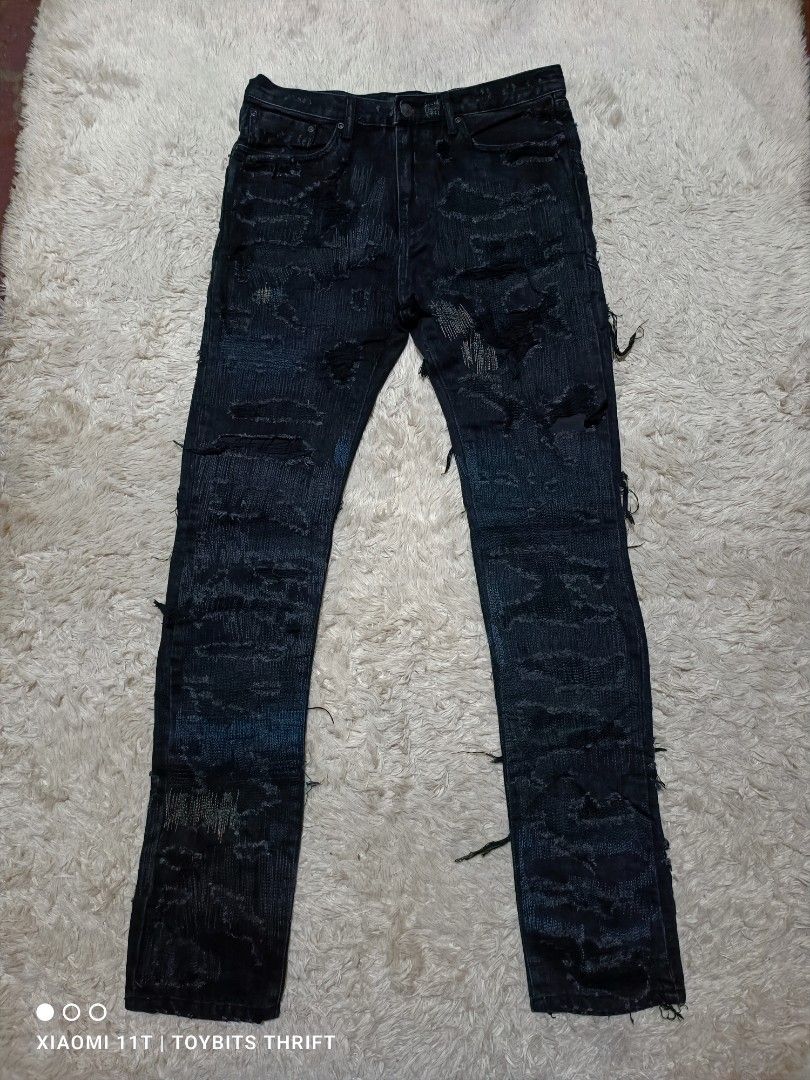 UNDERCOVER DISTRESSED JEANS (Category: Jeans) located in Davao. Submitted by victorcalit (Listing ID 1373335478, Image 1). Description: UNDERCOVER DISTRESSED JEANS SIZE 1 ON TAG WAISTLINE 30-32 LENGTH 42 .5 HEM 6 EXCELLENT CONDITION 5000 + SF DAVAO CITY LOCATION.