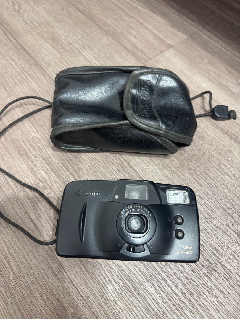 Vintage Canon Film Camera (Category: Cameras) located in Manila. Submitted by angela.gg (Listing ID 1373357631, Image 1). Description: - we have no film to test it - vintage camera, was taken care of but stucked so idk if working - buy at your own risk.