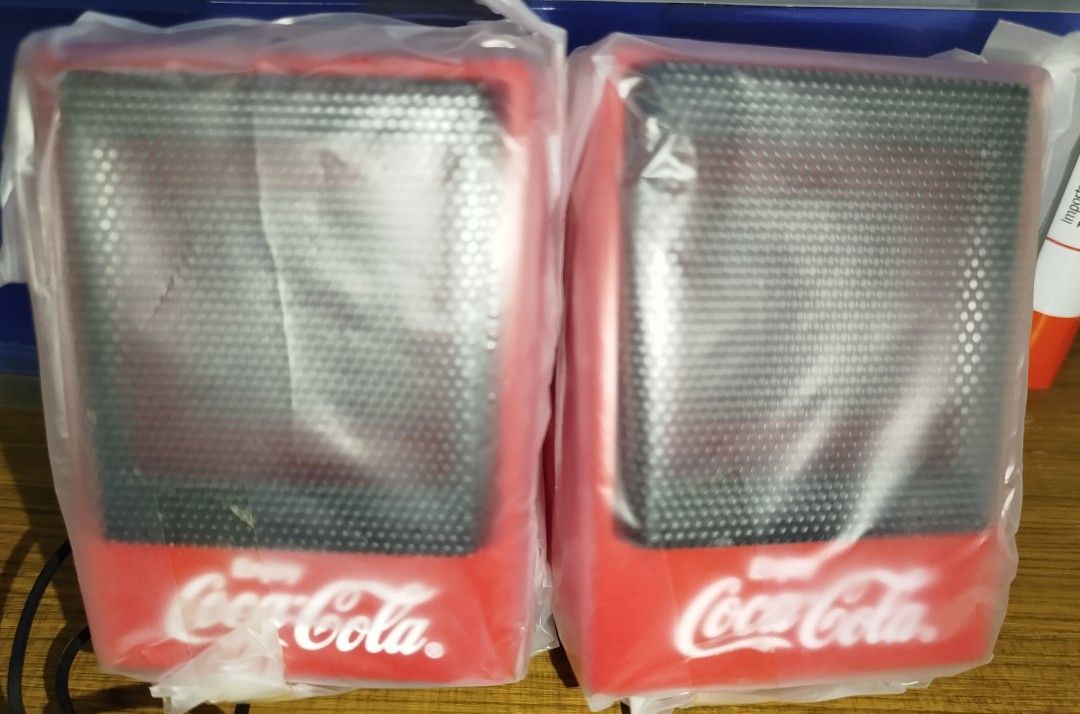 Vintage Coca Cola Stereo Cassette Player With Stereo Speakers62853059935107112