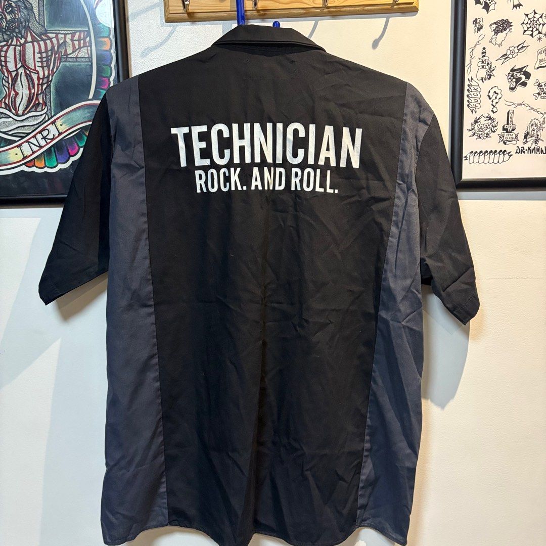 Vintage Dickies Short Sleeve Button Down Work Shirt (Category: Tshirts & Polo Shirts ) located in Dasmarinas. Submitted by 8ocho8 (Listing ID 1373313704, Image 1). Description: Vintage Dickies Work Shirt Button Down -Technician Rock & Roll -Band Roadie uniform -OG 524 Black/Charcoal short sleeve polo -Size XL, Boxy fit - Issue, stain from removed patch on right sleeve. Measurements: Width - 26in Length - 31in Shoulder - 20in Sleeve - 10.5in .