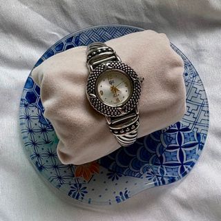 (Category: ) located in . Submitted by sonderdials (Listing ID 1373252013, Image 1). Description: .