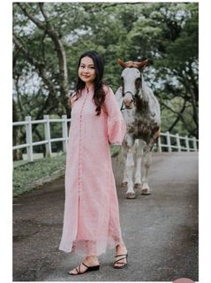 (Category: ) located in . Submitted by dress_us (Listing ID 1373275298, Image 1). Description: .