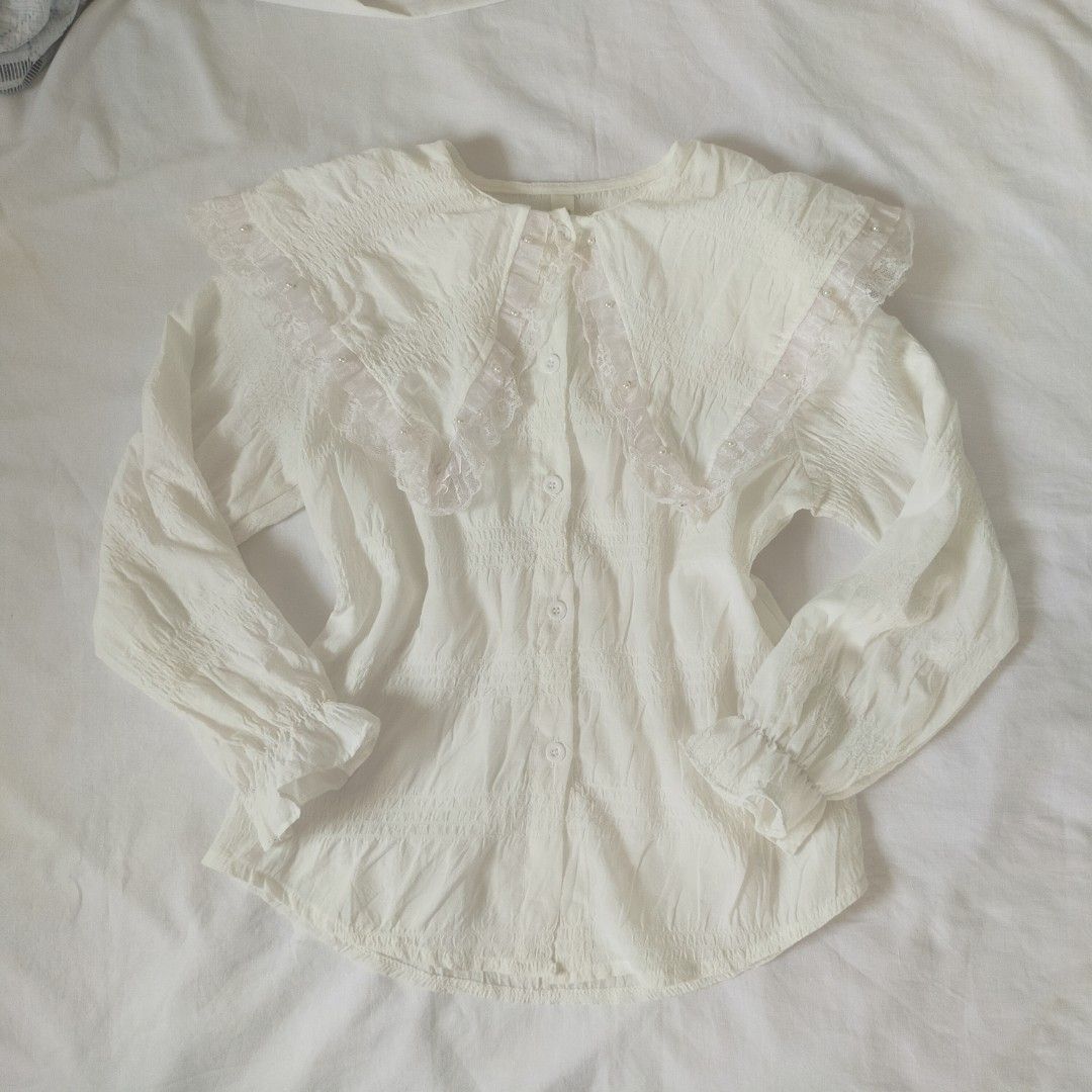 white lace frilly pearl long sleeve (Category: Longsleeves) located in Bulacan. Submitted by vanelliefinds (Listing ID 1373243762, Image 2). Description: ✨ all items are washed & ready to wear! ✨ handpicked & curated with love~ 💌 READ ME! • buyer must respond within 24hours • I accept reservations, but at least 50% DP must be sent within 1 week • once placed order, ‼️ NO RETURN/NO REFUND/NO EXCHANGE & NO CANCELLATION ‼️Be a responsible buyer. • 