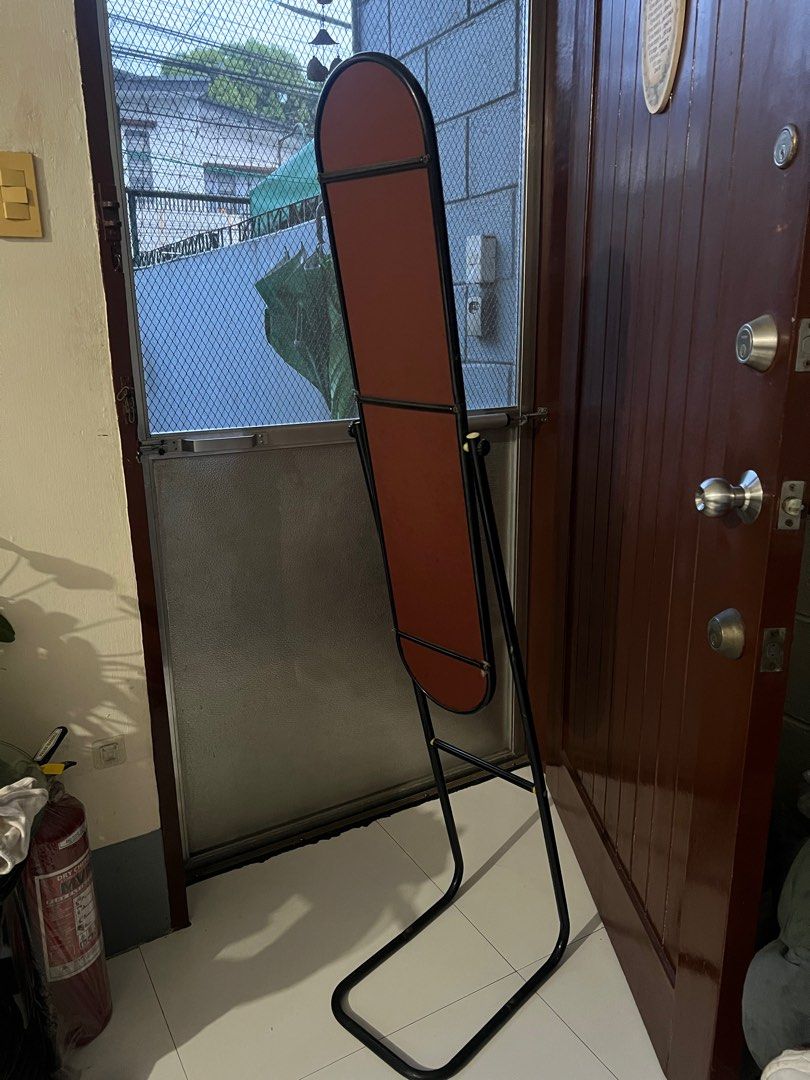 WHOLE BODY CLASSIC MIRROR WITH STAND (Category: Mirrors) located in Del Monte. Submitted by irej31 (Listing ID 1373325168, Image 2). Description: Whole body mirror, can be placed in living room or bedroom. Color black..