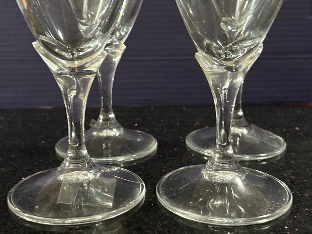 Wine Glasses / Goblets Set of 4 (Category: Other Kitchenware & Tableware) located in Quezon City. Submitted by etelin (Listing ID 1373302346, Image 3). Description: Wine Glasses / Goblets Set of 4.