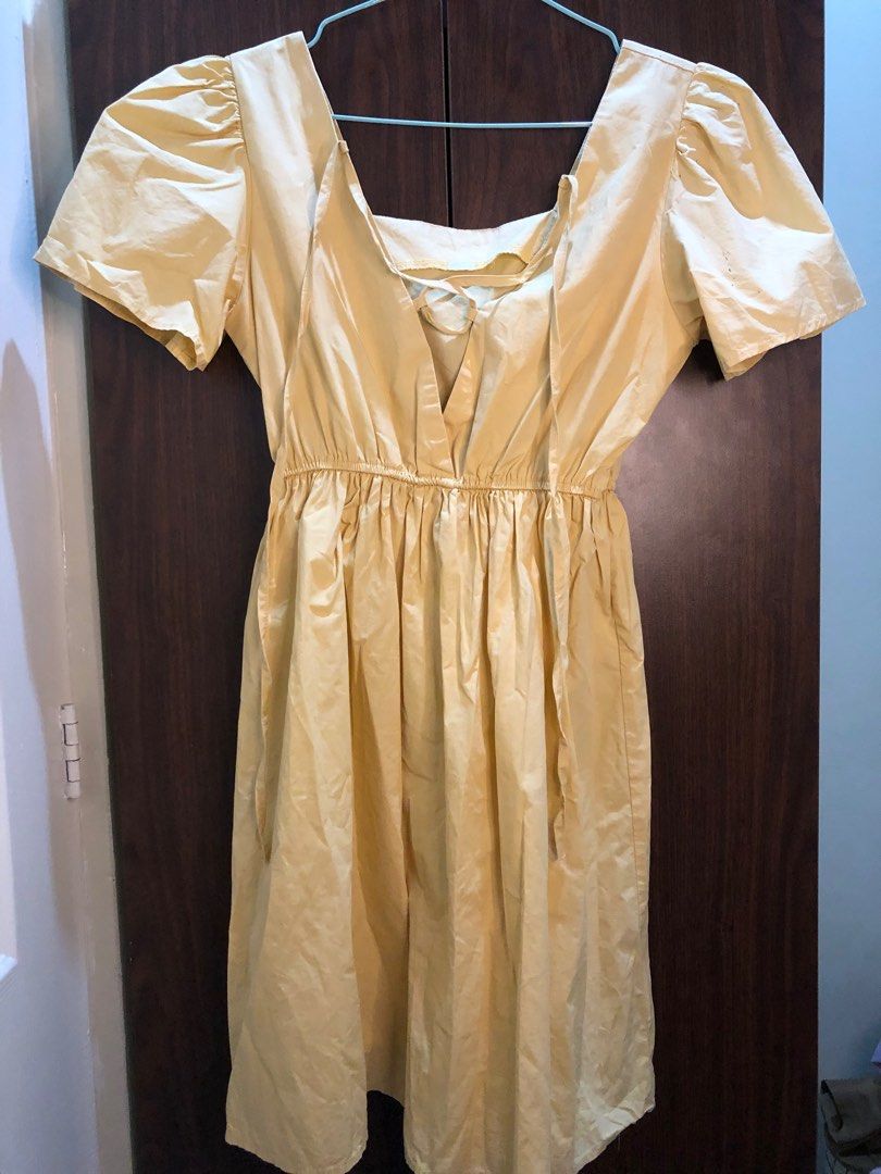 Yellow Summer Linen Dress (Category: Dresses) located in Quezon City. Submitted by ethyl_ (Listing ID 1373291253, Image 2). Description: .