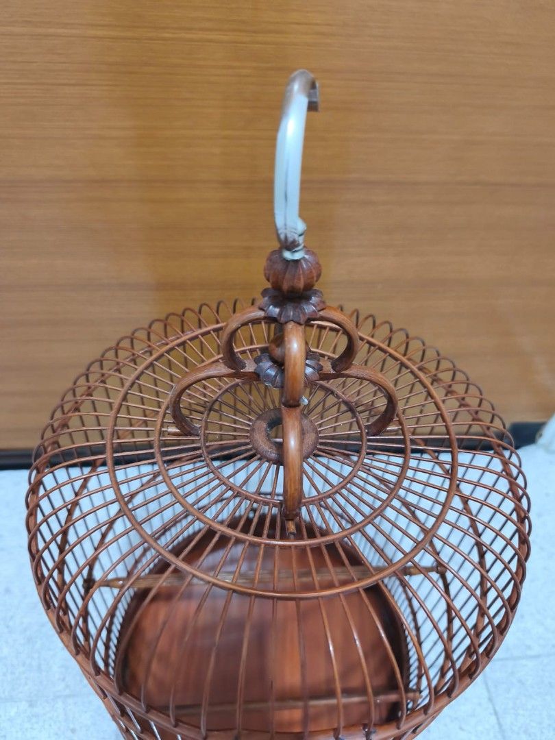 12" Finch Cage / Bird Cage / Canary Cage / Bird Cage / Cage (Category: Homes & Other Pet Accessories) located in Singapore. Submitted by kwaren_5 (Listing ID 1373526883, Image 3). Description: no broken sticks or rim self collection or delivery at a small fee comes with free cloth if collect at $148.