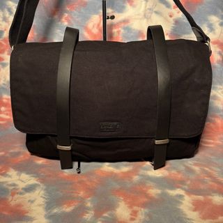 90% new agnes b black leather straps shoulder bag briefcase 黑色真皮帶扣斜揹袋 側揹袋 返工袋 公事包629767196099861125