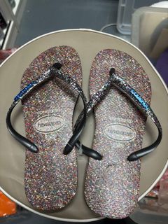 *Clearance - No Box, with Dents* Direct from Brazil 🇧🇷 Havaianas Slim Carnival Brazilian Size 35/36 Equivalent to European Size 37/3864245341339651110