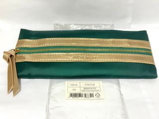 全新 Amorepacific Gold Trimmimg Cosmetic Bag AP Beauty綠色化妝袋64241808349827110