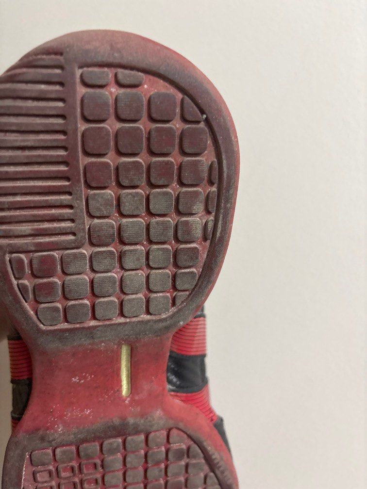 Adidas Basketball Shoes (Category: Sneakers) located in Taguig. Submitted by multiverse2 (Listing ID 1373445765, Image 2). Description: Adidas Basketball Shoes Has to be cleaned and minor flaws as shown on pics due to long time in storage But minimally used.
