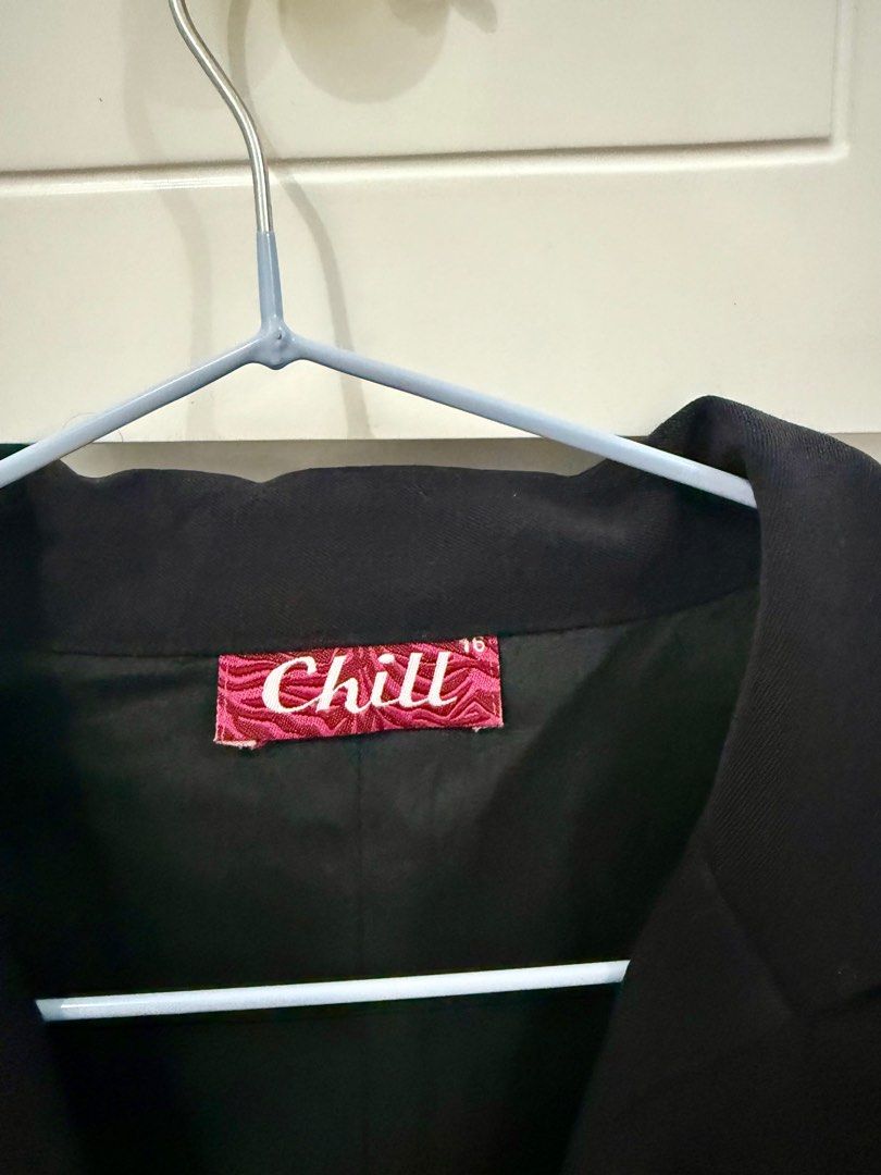Chill Size 16 3/4 Black Blazer (Category: Coats, Jackets and Outerwear) located in Manila. Submitted by chi.declutter (Listing ID 1373541684, Image 2). Description: .