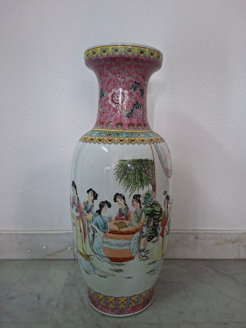 Chinese Porcelain Vase