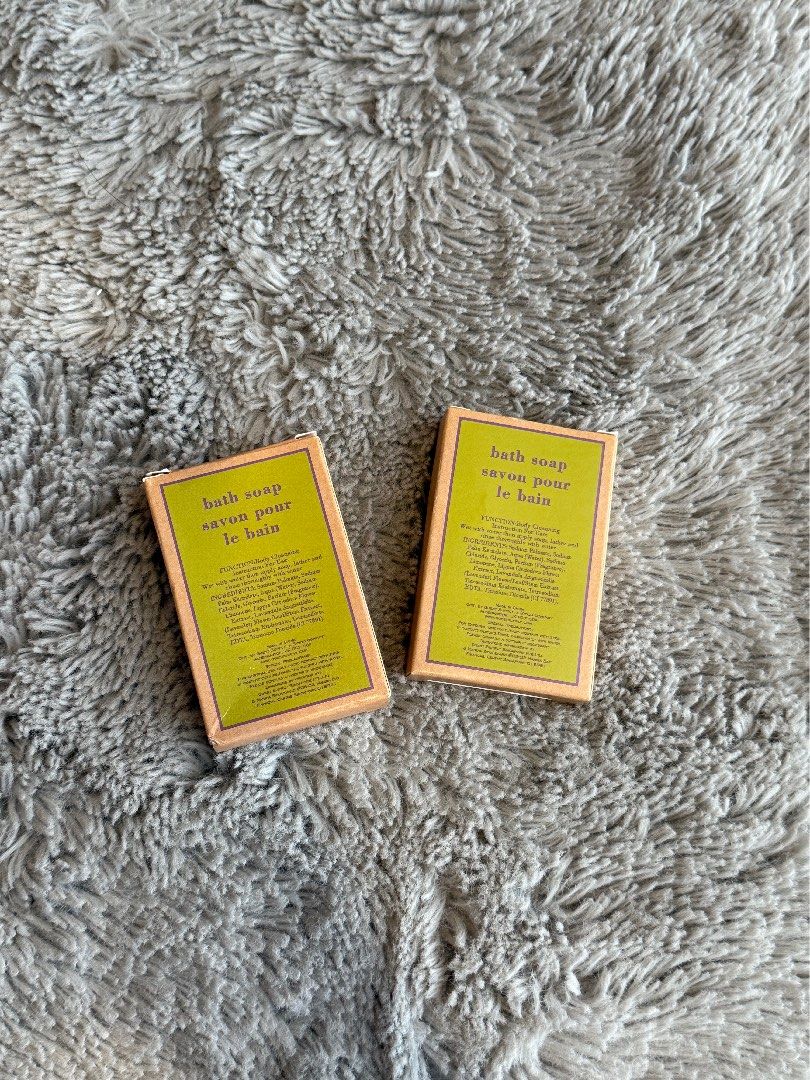 Crabtree and Evelyn Bath Soap 35g (Category: Bath) located in San Juan City. Submitted by knickscorner (Listing ID 1373445419, Image 2). Description: Travel size.