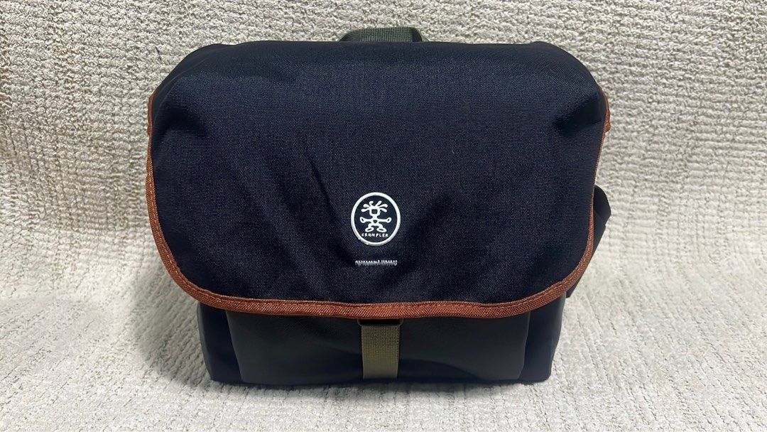 crumpler camera bag 6 million dollar home (Category: Camera Bags & Carriers) located in Taguig. Submitted by meldee.abara101095 (Listing ID 1373517295, Image 1). Description: ✔️Brand new never been use ✔️authentic crumpler camera bag 6 million dollar home You may feel free to ask more phtos.