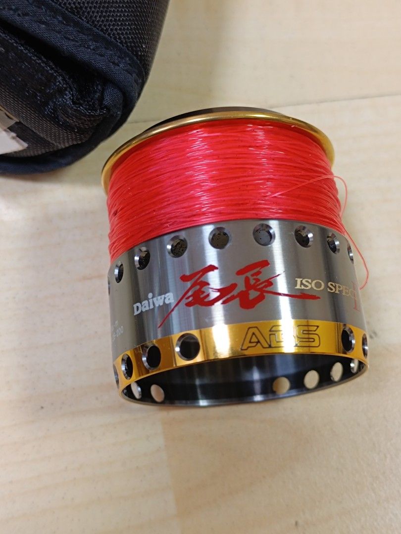 Daiwa Tournament 2500 LBD 連尾長杯磯釣釣魚, 運動產品, 釣魚- Carousell