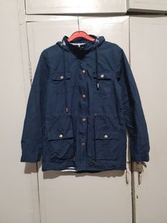 (Category: ) located in . Submitted by declutterclothing (Listing ID 1373562015, Image 1). Description: .