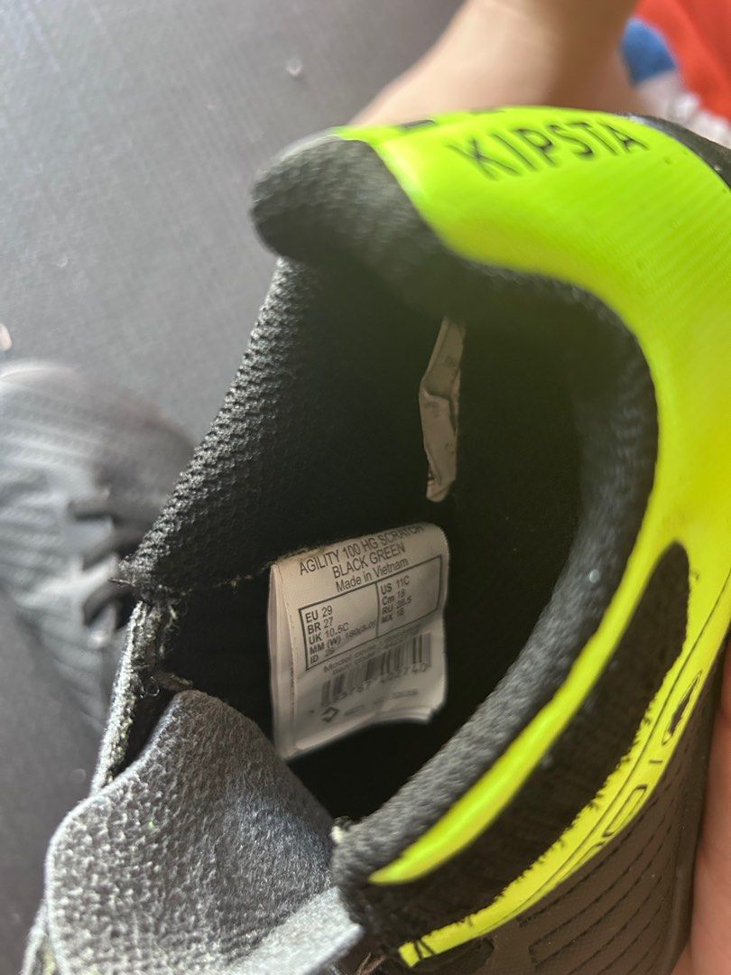 Decathlon kid hockey Shoes size 29 18 cm (Category: Babies & Kids Fashion) located in Singapore. Submitted by maggie.Sengkang (Listing ID 1373401615, Image 3). Description: My kid doesn’t want to play hockey anymore, only wear short times Sengkang.